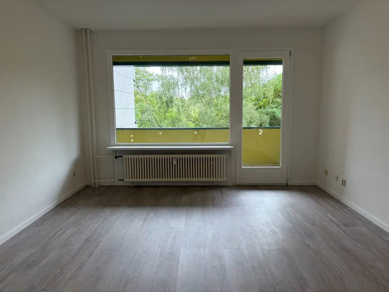 Flottes Apartment für max. 2 Personen - mit Balkon, Wannenbad und Aufzug! — photo 1